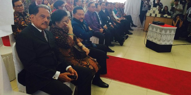 Megawati dan tokoh KMP hadiri peluncuran buku Chappy Hakim