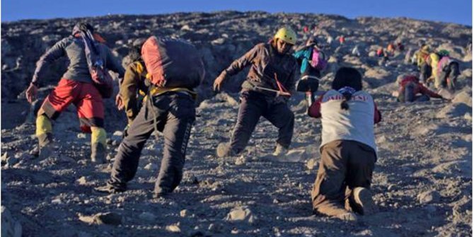 7 ABG yang hilang di Gunung Lawu ditemukan dalam kondisi sehat
