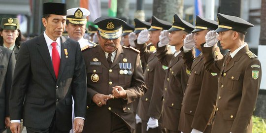 Jokowi: Kita harus tegas tanpa kompromi hadapi para mafia
