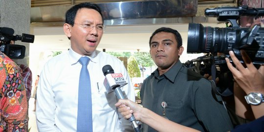 Ahok heran kenapa tas anak sekolah berat kayak orang mau perang