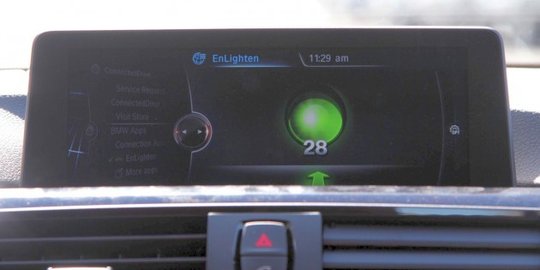 Mobil BMW bakal dibekali Enlighten, aplikasi pembantu traffict light