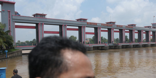 PDAM Tangerang rugi Rp 400 juta akibat Pintu Air 10 jebol