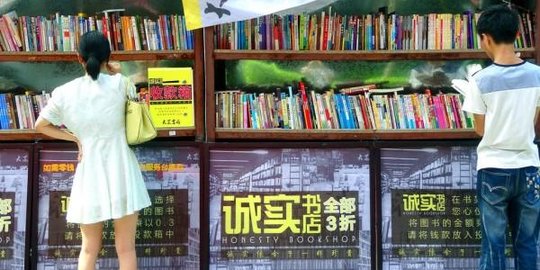 Toko buku di China ini tak punya penjaga dan kasir, kok bisa?