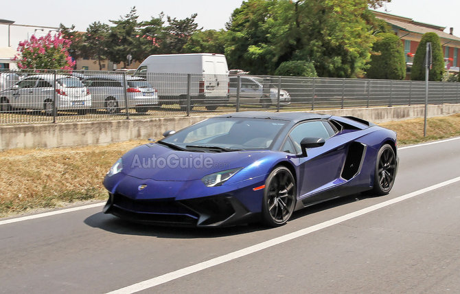 lamborghini aventador sv roadster