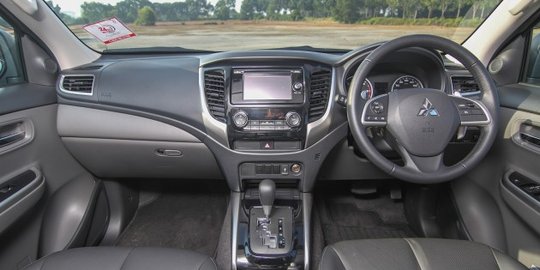 New Mitsubishi Pajero Sport perlihatkan bentuk interior mewah