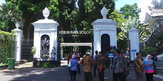 Musim kemarau, Taman Kota Bogor rusak parah