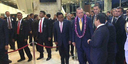 Usai bertemu Jokowi, Presiden Turki sambangi gedung DPR