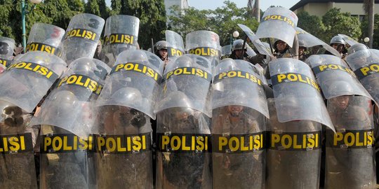 Aksi puluhan polisi gelar simulasi pengamanan Pilkada serentak