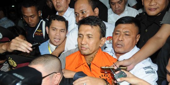 Ditahan KPK, Gubernur Gatot dibebastugaskan mendagri