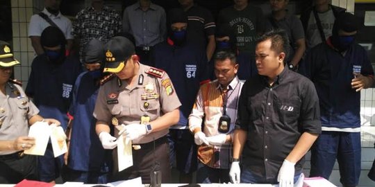 Asyik pesta sabu, juru parkir dan 4 karyawan swasta diciduk polisi