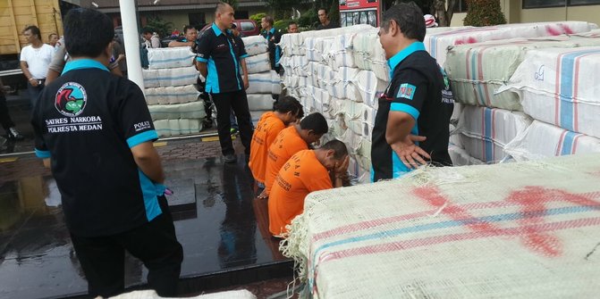 Pembawa 4,2 ton ganja lolos dari hukuman mati di PN Lubuk Pakam