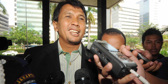 Usai ditahan, KPK periksa gubernur Gatot soal suap PTUN