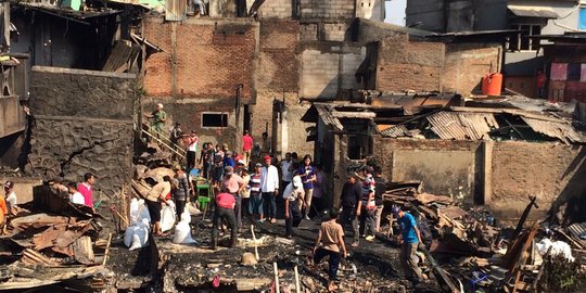 Pedagang Pasar Gembrong keluhkan lambatnya pemadam kebakaran