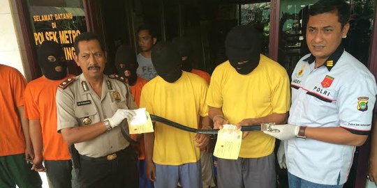 Lagi asyik pesta sabu, 4 pria di Cilincing diciduk polisi