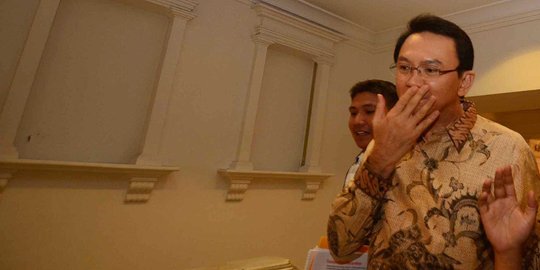 Ada laporan pejabat eselon II gratifikasi, Ahok bilang 'tangkep aja'