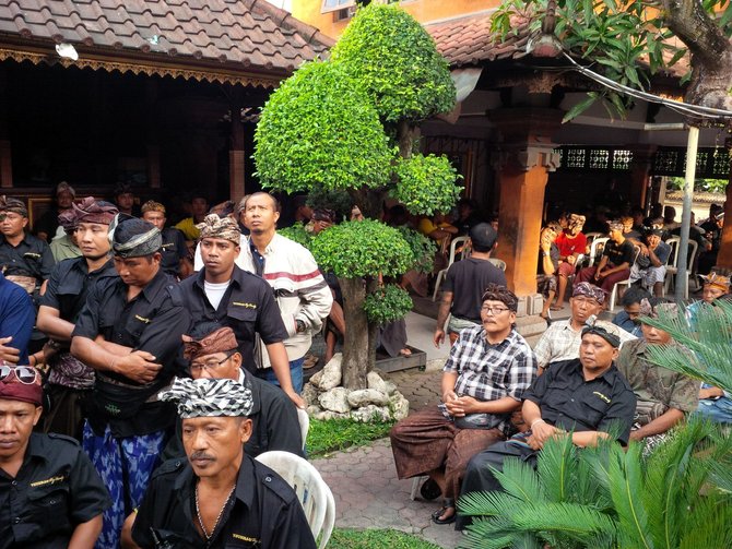 pasangan ketut suwandi made arjaya mundur