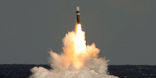 trident ii slbm amerika inggris