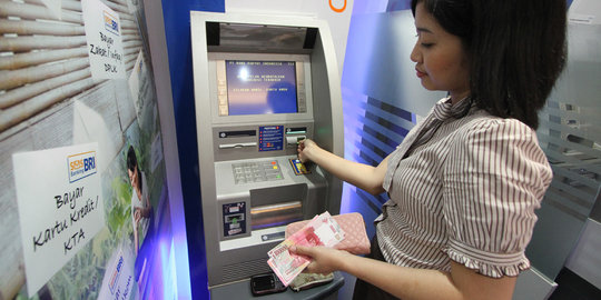 Aduan ke OJK didominasi ATM rusak sampai sulit bayar cicilan motor