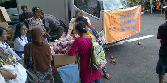 Pedagang daging sapi Bandung mogok, warga serbu operasi pasar murah