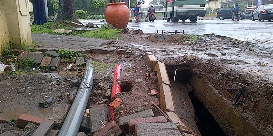 Ahok akui banyak jalur pedestrian belum penuhi standar kelayakan