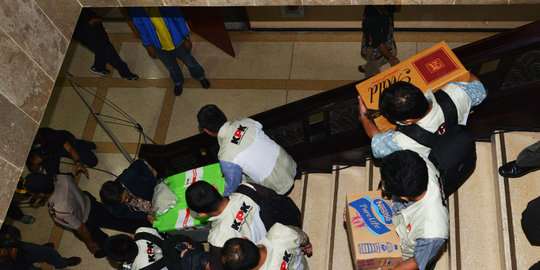 KPK geledah rumah istri muda Gubernur Gatot di Jakarta