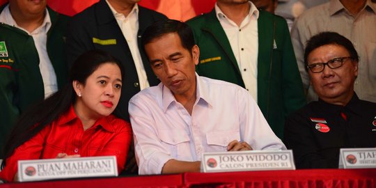 Hanya Puan Menko yang tak dicopot Jokowi