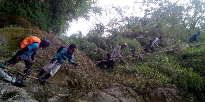 Pendaki Semeru asal Sukabumi yang hilang ditemukan tewas