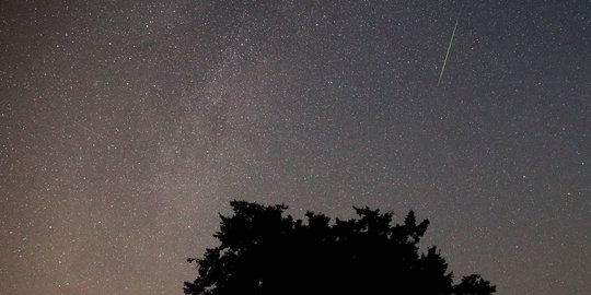 Hujan meteor Perseid sudah dimulai, ini cara menikmatinya!