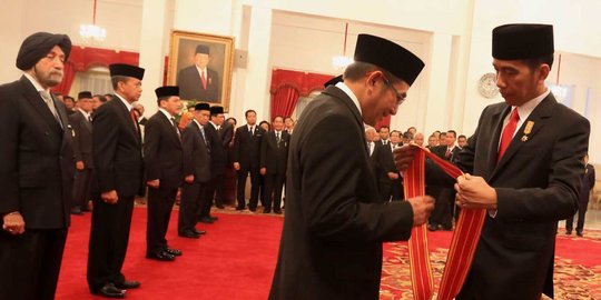 Ini alasan Jokowi tak libatkan KPK & PPATK saat reshuffle menteri