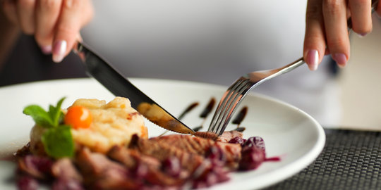 Pria ini ceraikan istri karena telat masak makan malam