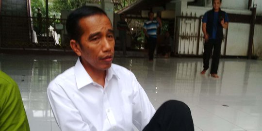 Jokowi puji kepala desa teladan yang sempat dianggap gila warganya