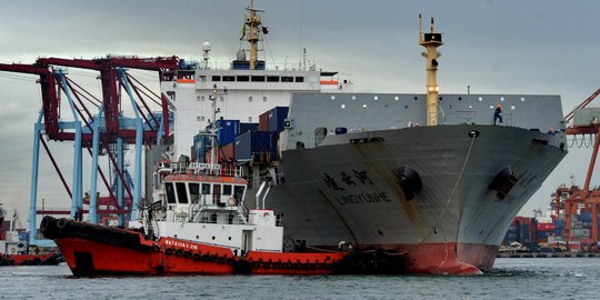 Banggakan tol laut, Jokowi justru sunat anggaran bangun pelabuhan