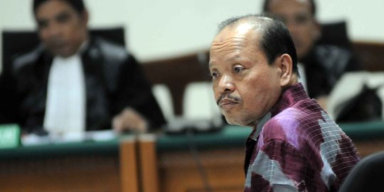 Hakim vonis Sutan Bhatoegana 10 tahun bui dan denda Rp 500 juta