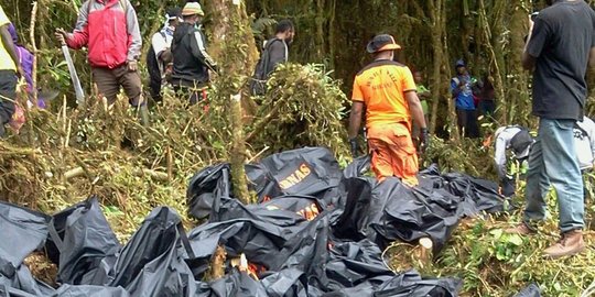 Tim SAR berhasil evakuasi 47 jenazah korban Trigana Air