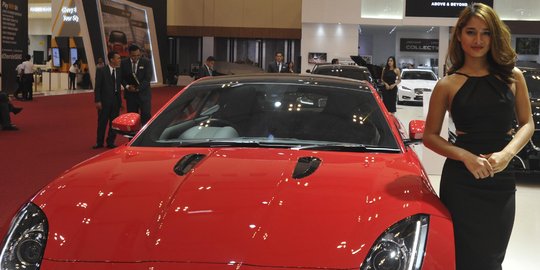 Strategi raup Rupiah para penjaja SPG cantik