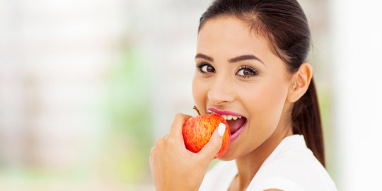 5 Manfaat kesehatan dari makan buah di pagi hari