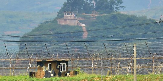 Mengintip suasana genting di pos perbatasan dua Korea