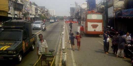 Amankan penggusuran Kampung Pulo, polisi alihkan arus lalu lintas