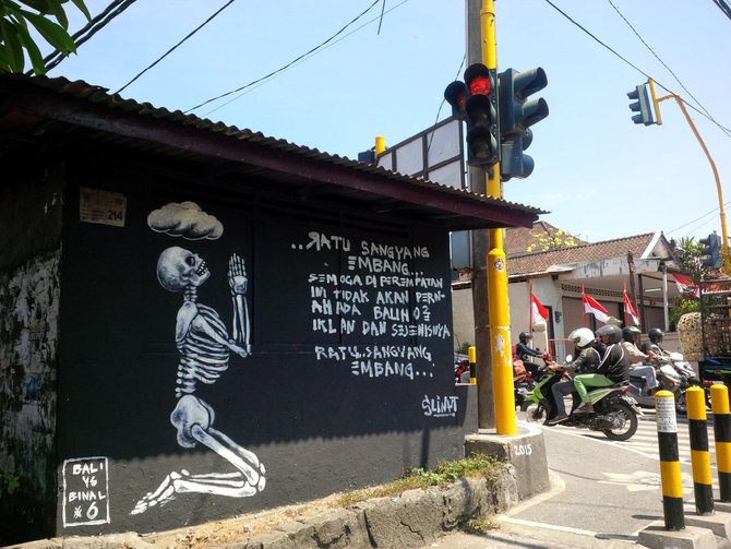 Tolak sampah visual, warga Denpasar bikin graffiti kritik 