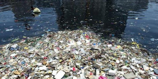 5 Pulau sampah raksasa muncul di lautan, Indonesia turut bersalah