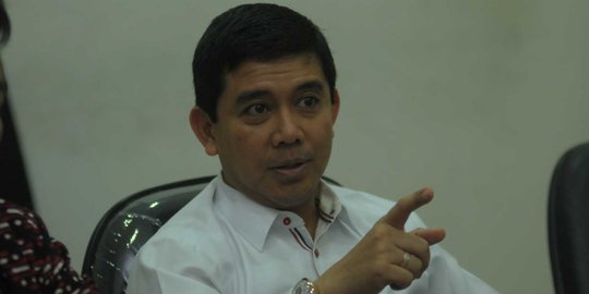 Menteri Yuddy: Buruh saja dapat THR, masak PNS bertahun-tahun tidak