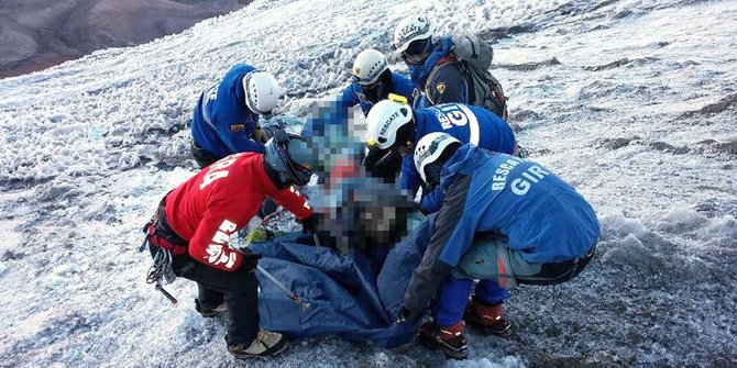 20 Tahun hilang, 3 jasad pendaki gunung salju Chimbarazo ditemukan