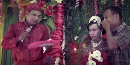 Lihat video ini bikin bingung, harus menangis atau tertawa