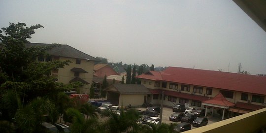 Meski titik panas berkurang, kabut asap di Palembang makin pekat