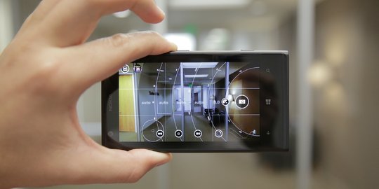Aplikasi Lumia Camera mirip DSLR ini telah hadir di Windows Store