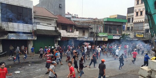 tak berikan ganti rugi pada warga kp pulo rev1