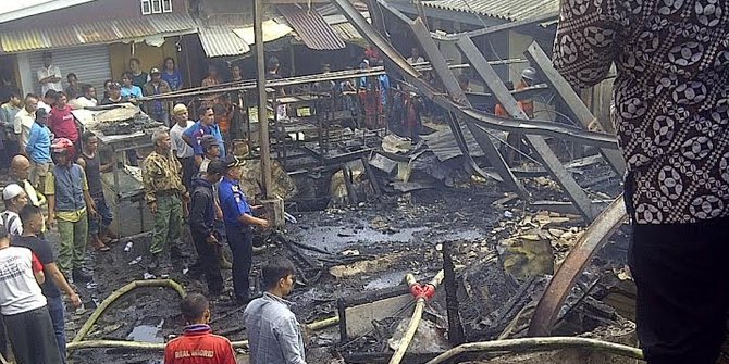 Pasar Caringin di Bandung terbakar, enam kios ludes