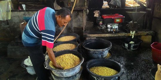 Harga kedelai impor mahal, pengusaha tahu-tempe di Aceh terseok-seok