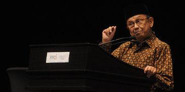 Sepak terjang Habibie mampu turunkan harga dolar hingga Rp 6.500