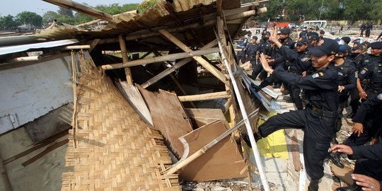 21 Keluarga korban penggusuran TNI di Semarang gugat Jokowi